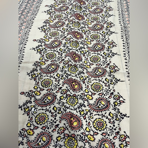 🆕J. Crew Geometric Print Scarf in Mint, Peach, and Navy - Picture 5 of 5